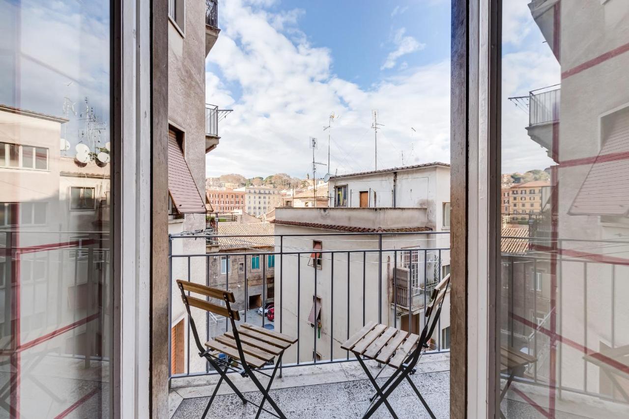 Bdc - Trastevere Apartment Rome Bagian luar foto